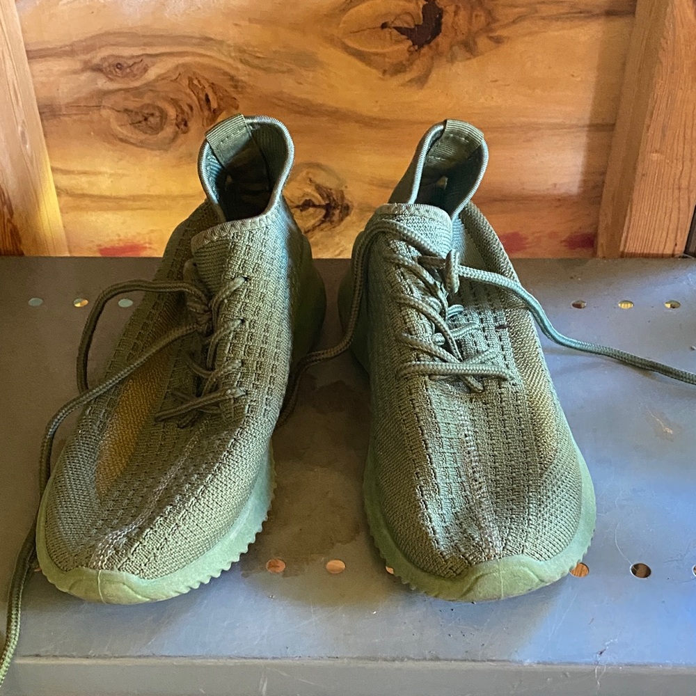 Danskin Green Athletic Shoes